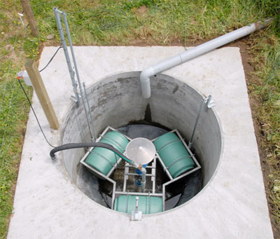 Unique conical shaped internal base channels effluent directly to the pump 